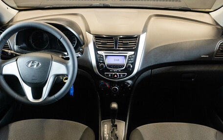 Hyundai Solaris II рестайлинг, 2013 год, 825 000 рублей, 5 фотография