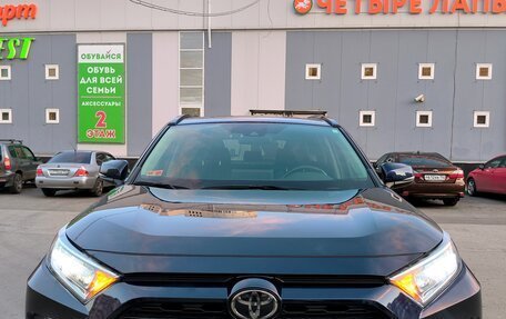 Toyota RAV4, 2020 год, 3 650 000 рублей, 3 фотография