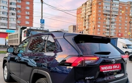 Toyota RAV4, 2020 год, 3 650 000 рублей, 5 фотография