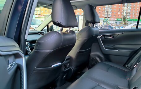 Toyota RAV4, 2020 год, 3 650 000 рублей, 11 фотография