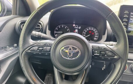 Toyota Yaris, 2022 год, 1 450 000 рублей, 12 фотография