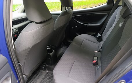 Toyota Yaris, 2022 год, 1 450 000 рублей, 14 фотография