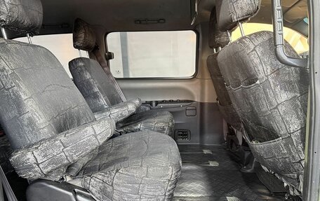 Hyundai H-1 II рестайлинг, 2006 год, 2 129 000 рублей, 11 фотография