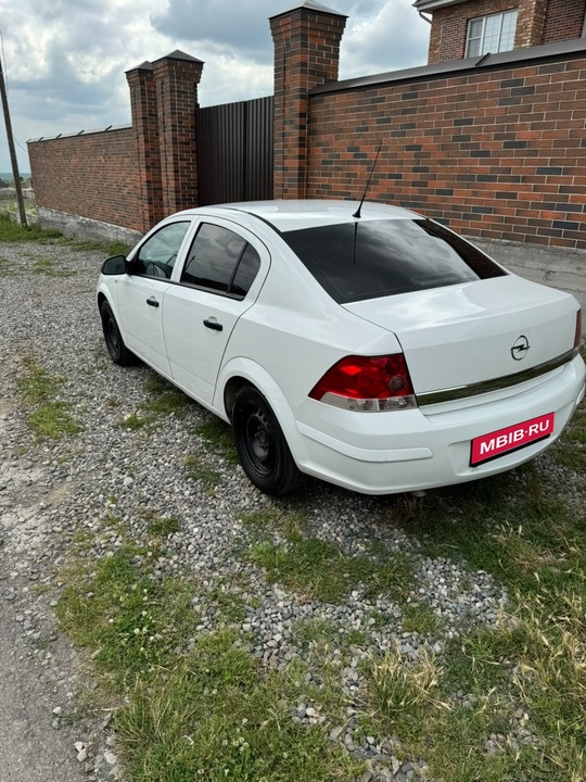 Opel Astra H рестайлинг, 2011 год, 450 000 рублей, 4 фотография