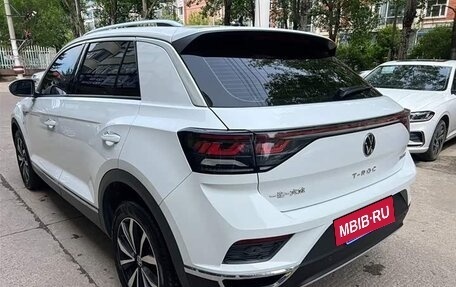 Volkswagen T-Roc I, 2023 год, 1 460 000 рублей, 4 фотография