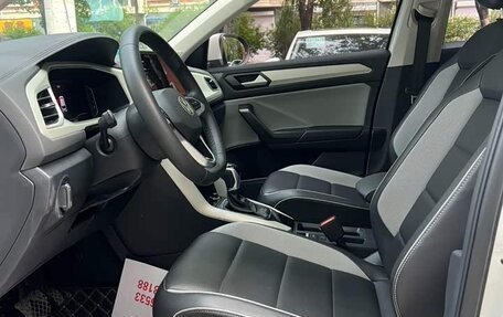 Volkswagen T-Roc I, 2023 год, 1 460 000 рублей, 7 фотография