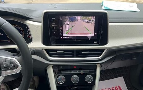 Volkswagen T-Roc I, 2023 год, 1 460 000 рублей, 12 фотография