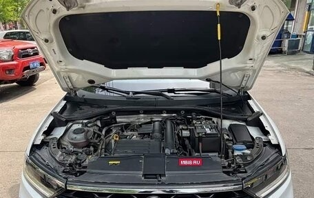 Volkswagen T-Roc I, 2023 год, 1 460 000 рублей, 16 фотография