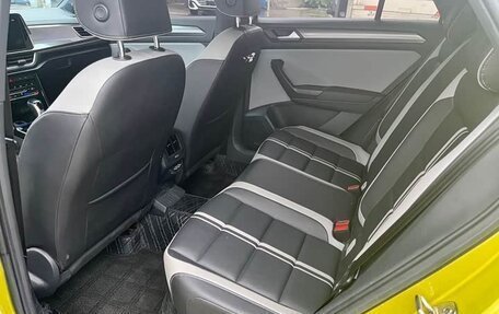 Volkswagen T-Roc I, 2023 год, 1 550 000 рублей, 5 фотография