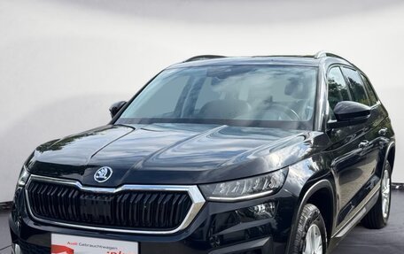Skoda Kodiaq I, 2023 год, 3 590 000 рублей, 1 фотография