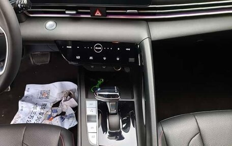 Hyundai Elantra, 2022 год, 1 360 000 рублей, 11 фотография
