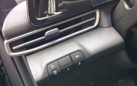 Hyundai Elantra, 2022 год, 1 360 000 рублей, 12 фотография