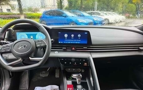 Hyundai Elantra, 2022 год, 1 360 000 рублей, 8 фотография