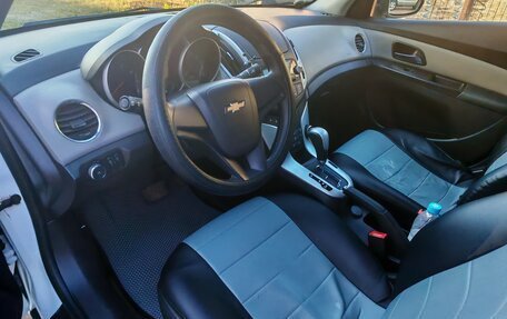 Chevrolet Cruze II, 2015 год, 690 000 рублей, 6 фотография