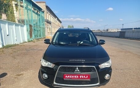 Mitsubishi Outlander III рестайлинг 3, 2011 год, 1 190 000 рублей, 1 фотография