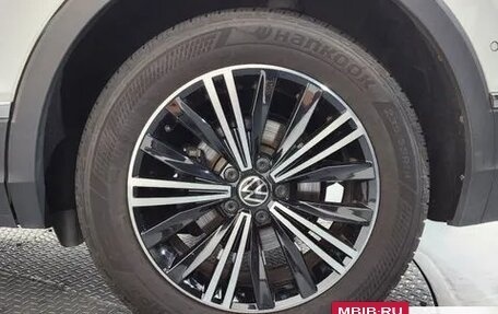 Volkswagen Tiguan II, 2022 год, 3 010 530 рублей, 21 фотография
