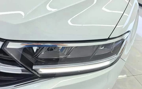 Volkswagen T-Roc I, 2025 год, 1 450 000 рублей, 7 фотография
