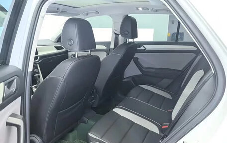 Volkswagen T-Roc I, 2025 год, 1 450 000 рублей, 12 фотография