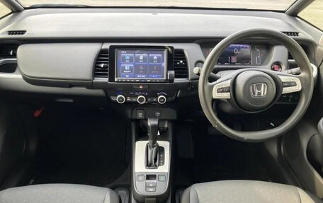Honda Fit, 2023 год, 1 090 000 рублей, 6 фотография