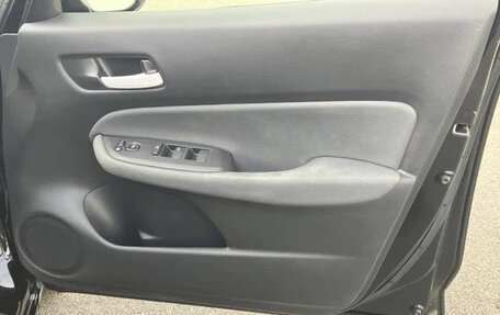 Honda Fit, 2023 год, 1 090 000 рублей, 15 фотография