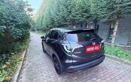 Honda Vezel, 2022 год, 1 220 000 рублей, 5 фотография