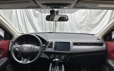 Honda Vezel, 2022 год, 1 146 000 рублей, 8 фотография