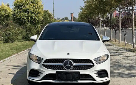 Mercedes-Benz A-Класс, 2022 год, 1 700 606 рублей, 2 фотография