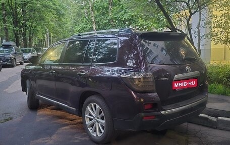 Toyota Highlander III, 2012 год, 1 475 000 рублей, 2 фотография
