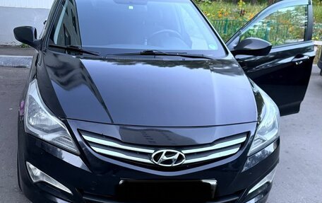 Hyundai Solaris II рестайлинг, 2015 год, 850 000 рублей, 1 фотография