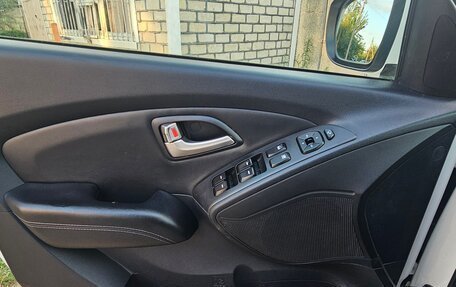 Hyundai ix35 I рестайлинг, 2013 год, 1 400 000 рублей, 12 фотография