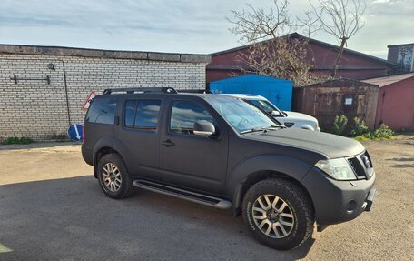 Nissan Pathfinder, 2010 год, 1 350 000 рублей, 3 фотография