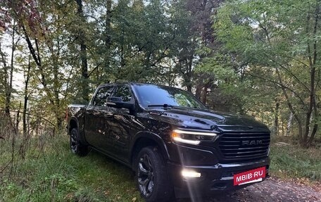 Rambler 1500, 2018 год, 7 000 000 рублей, 15 фотография