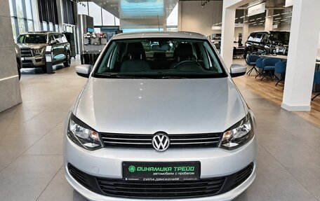 Volkswagen Polo VI (EU Market), 2011 год, 650 000 рублей, 2 фотография