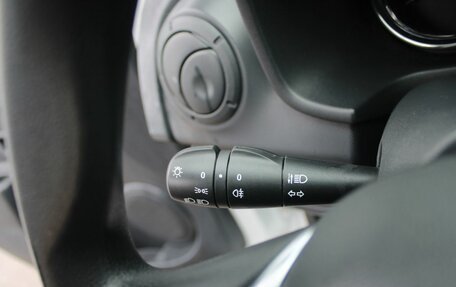 Renault Logan II, 2020 год, 939 000 рублей, 11 фотография