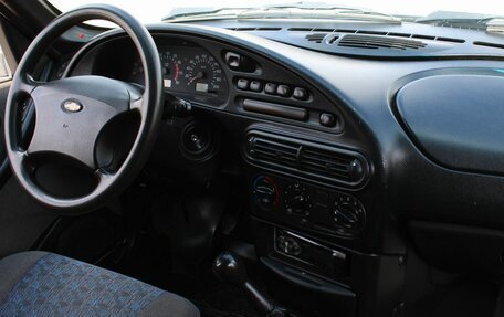 Chevrolet Niva I рестайлинг, 2005 год, 169 000 рублей, 7 фотография