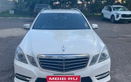 Mercedes-Benz E-Класс, 2013 год, 1 479 000 рублей, 2 фотография