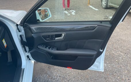 Mercedes-Benz E-Класс, 2013 год, 1 479 000 рублей, 18 фотография