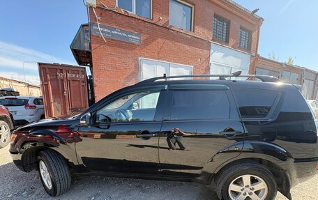 Mitsubishi Outlander III рестайлинг 3, 2011 год, 1 000 050 рублей, 2 фотография