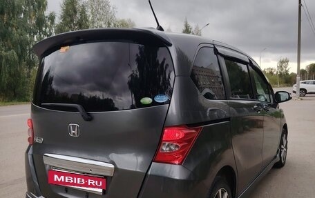 Honda Freed I, 2011 год, 1 050 000 рублей, 3 фотография
