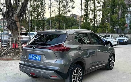 Nissan Kicks I, 2022 год, 1 370 000 рублей, 2 фотография