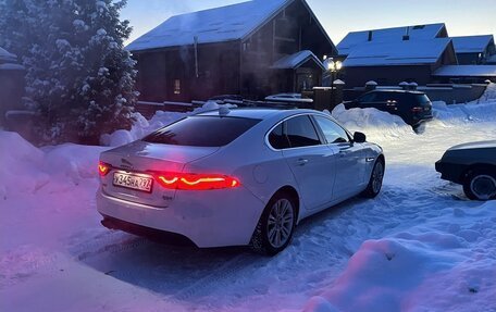 Jaguar XF II, 2016 год, 2 500 000 рублей, 7 фотография