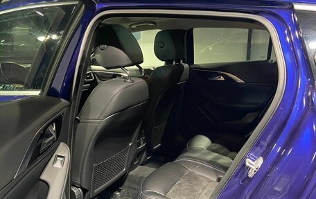 Infiniti Q30, 2017 год, 2 580 000 рублей, 13 фотография