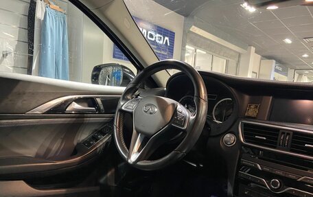 Infiniti Q30, 2017 год, 2 580 000 рублей, 30 фотография