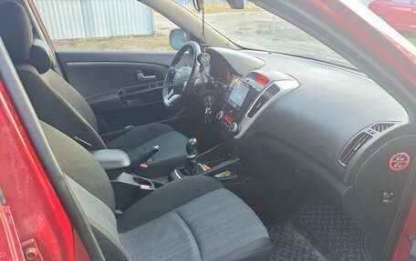 KIA cee'd I рестайлинг, 2010 год, 700 000 рублей, 4 фотография