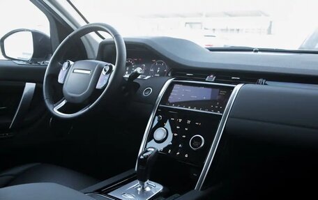 Land Rover Discovery Sport I рестайлинг, 2020 год, 4 000 000 рублей, 8 фотография