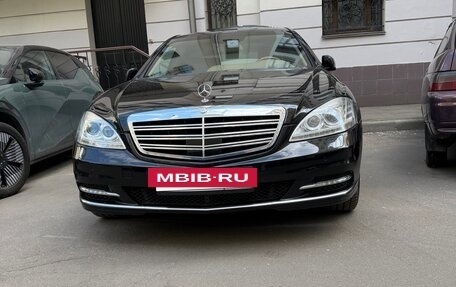 Mercedes-Benz S-Класс, 2010 год, 3 800 000 рублей, 2 фотография