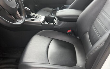 Toyota RAV4, 2021 год, 4 150 000 рублей, 9 фотография