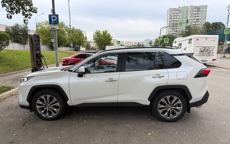Toyota RAV4, 2021 год, 4 150 000 рублей, 6 фотография