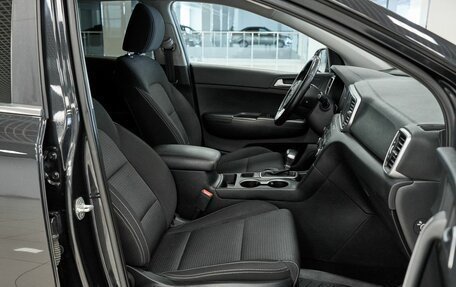 KIA Sportage IV рестайлинг, 2020 год, 2 087 000 рублей, 21 фотография