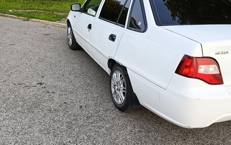 Daewoo Nexia I рестайлинг, 2011 год, 130 000 рублей, 6 фотография